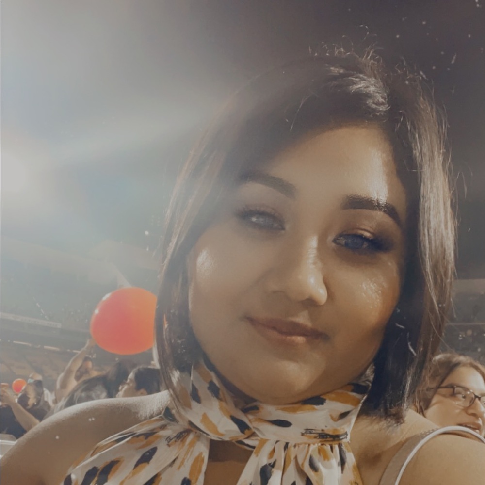 Meet your Posher, Tania